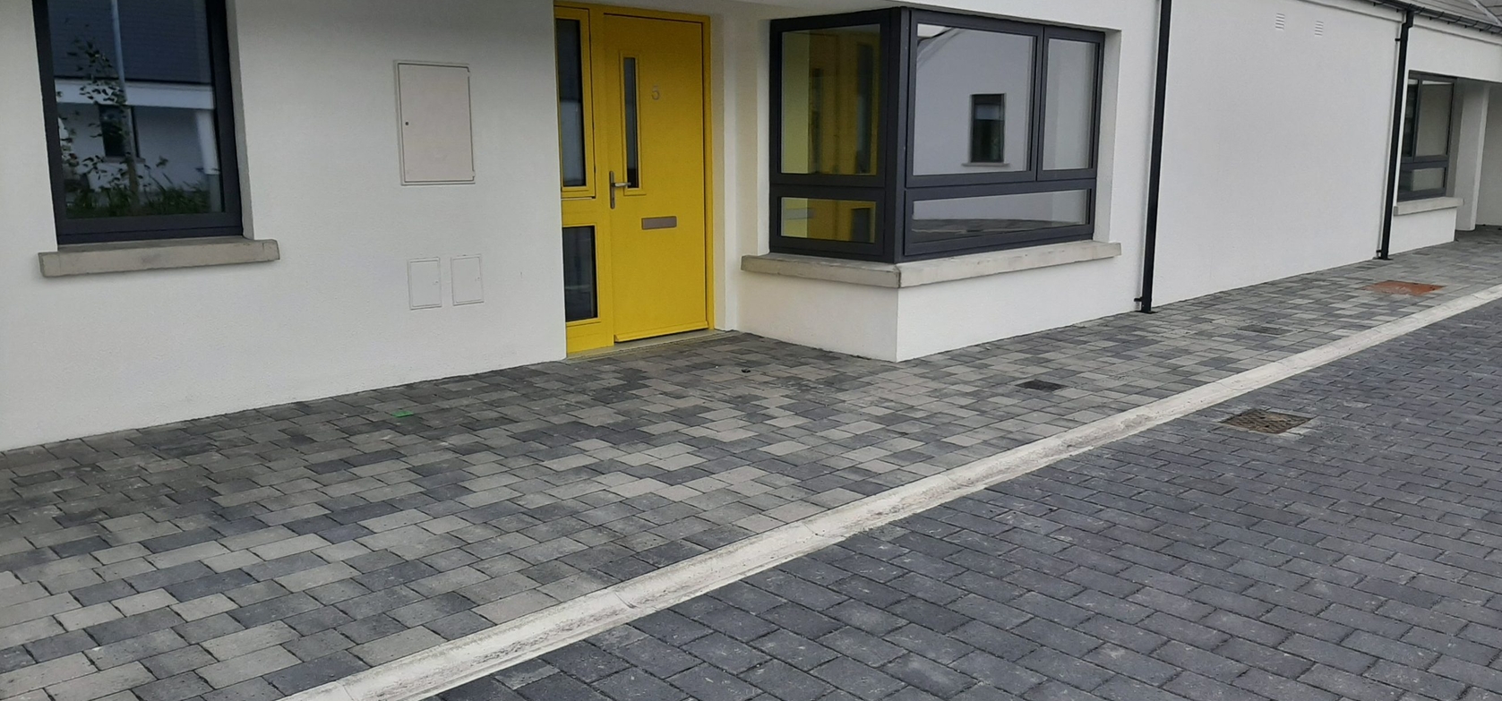 Aqua Thomond Paving