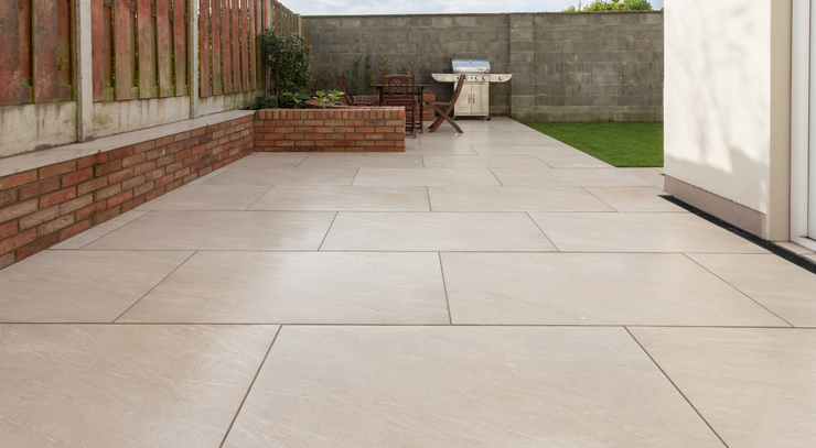 Porcelain paving | Porcelain patio tiles | Roadstone