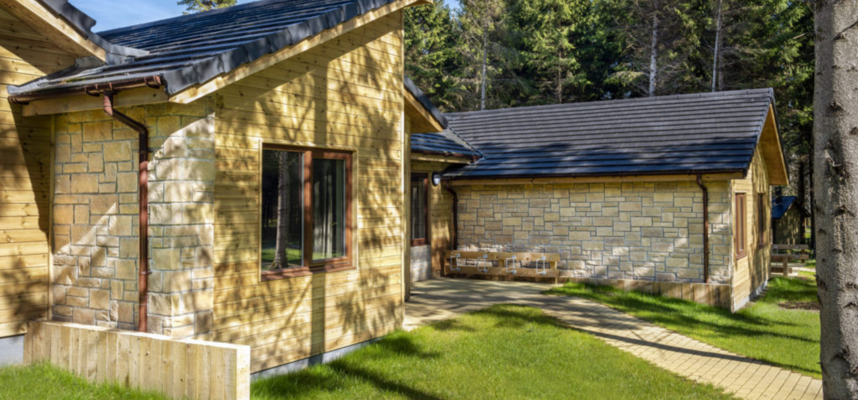 Donard Black Roof Tiles & Keltstone Sandstone