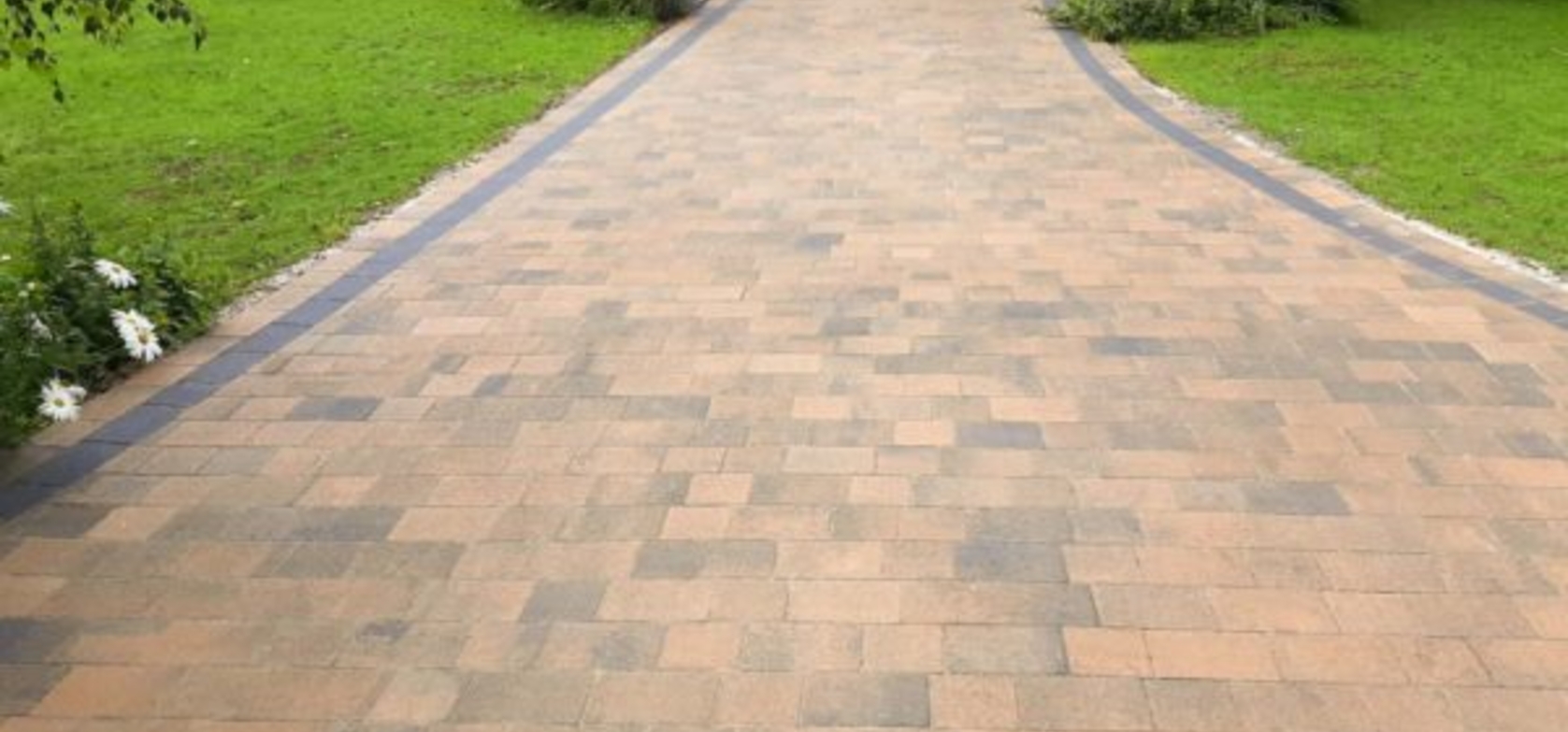 Thomond Harvest Blend & Charcoal Blend Paving