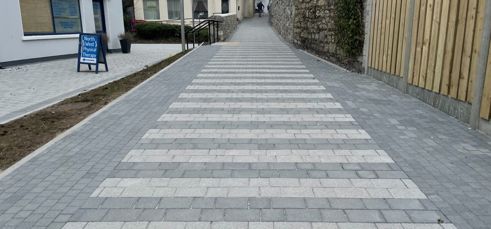 Verona Silver Granite & Midnight Paving