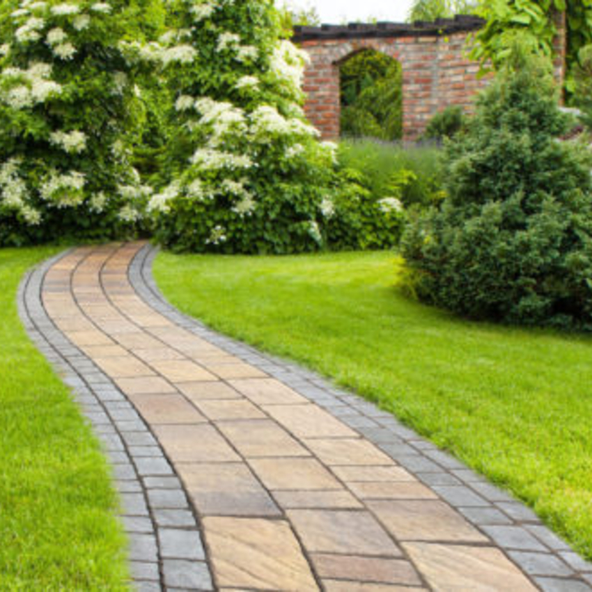 Urbana Sandstone and charcoal setts